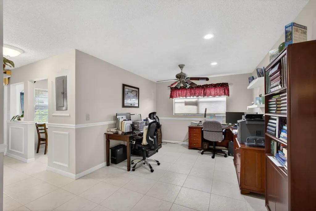 127 Lake Gloria Drive West Palm Beach FL 33411