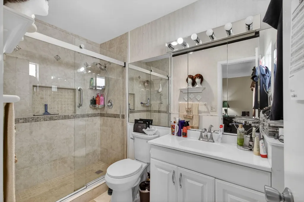 127 Lake Gloria Drive West Palm Beach FL 33411