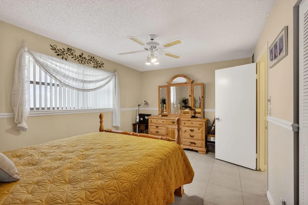 127 Lake Gloria Drive West Palm Beach FL 33411