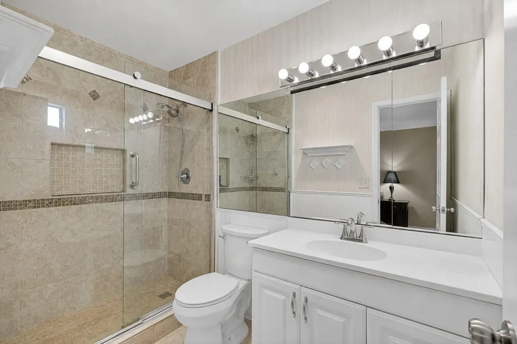 127 Lake Gloria Drive West Palm Beach FL 33411