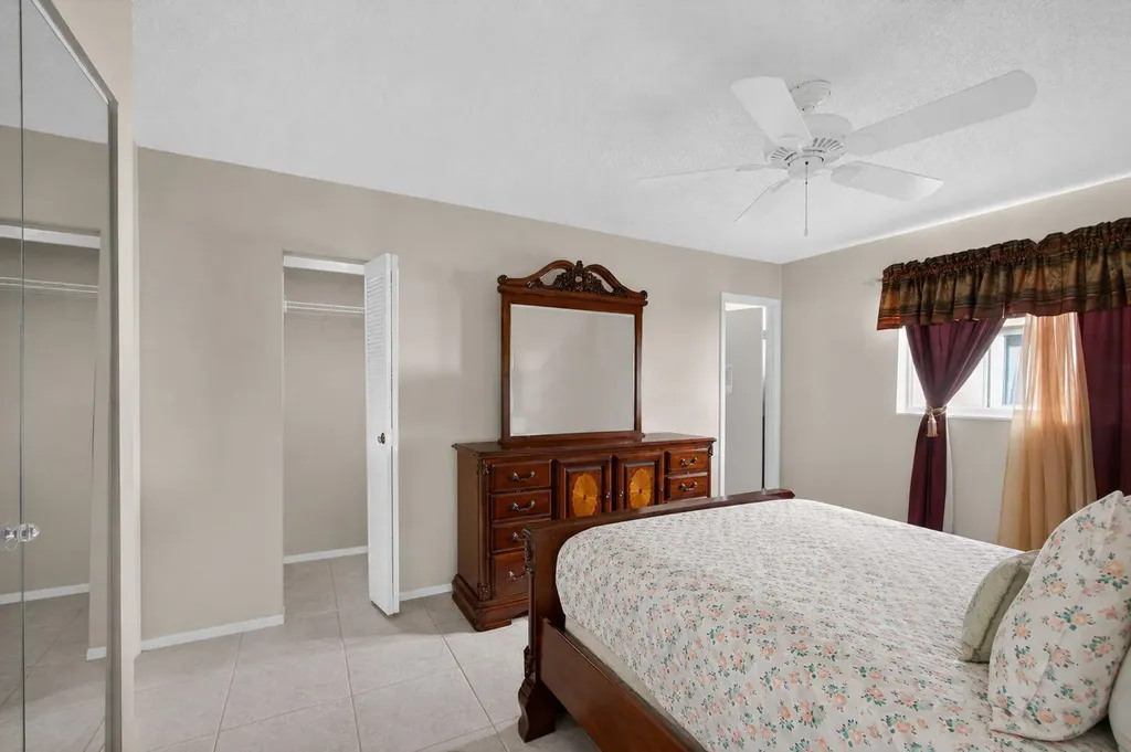 127 Lake Gloria Drive West Palm Beach FL 33411