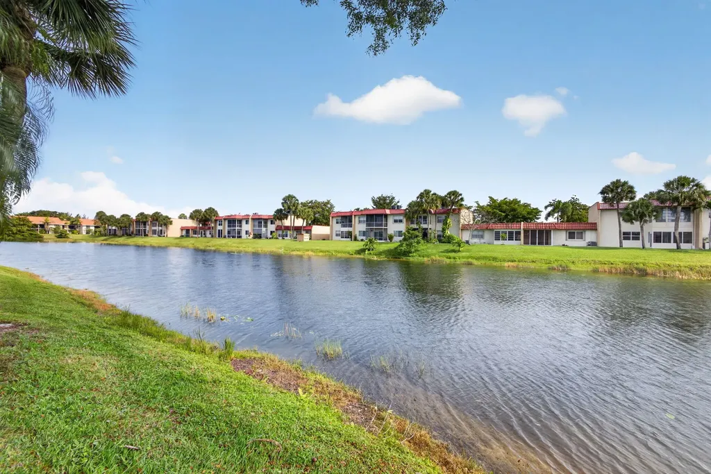 127 Lake Gloria Drive West Palm Beach FL 33411