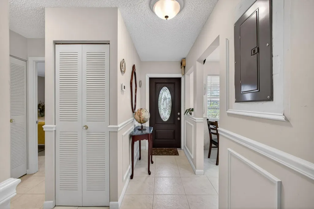 127 Lake Gloria Drive West Palm Beach FL 33411