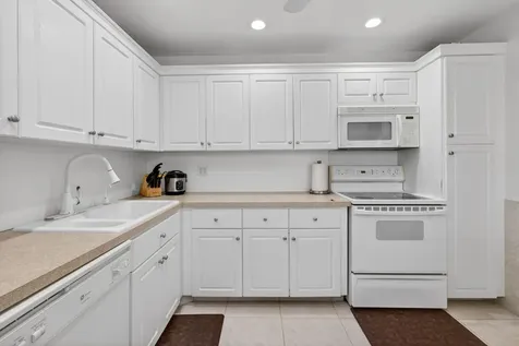 127 Lake Gloria Drive West Palm Beach FL 33411