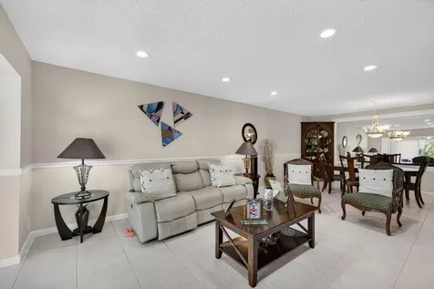 127 Lake Gloria Drive West Palm Beach FL 33411