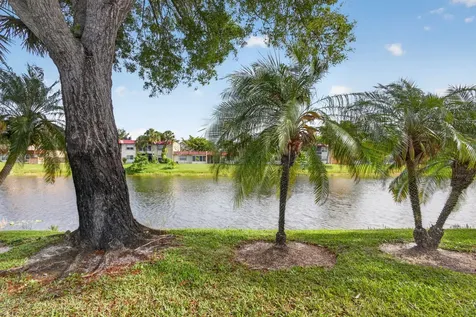 127 Lake Gloria Drive West Palm Beach FL 33411