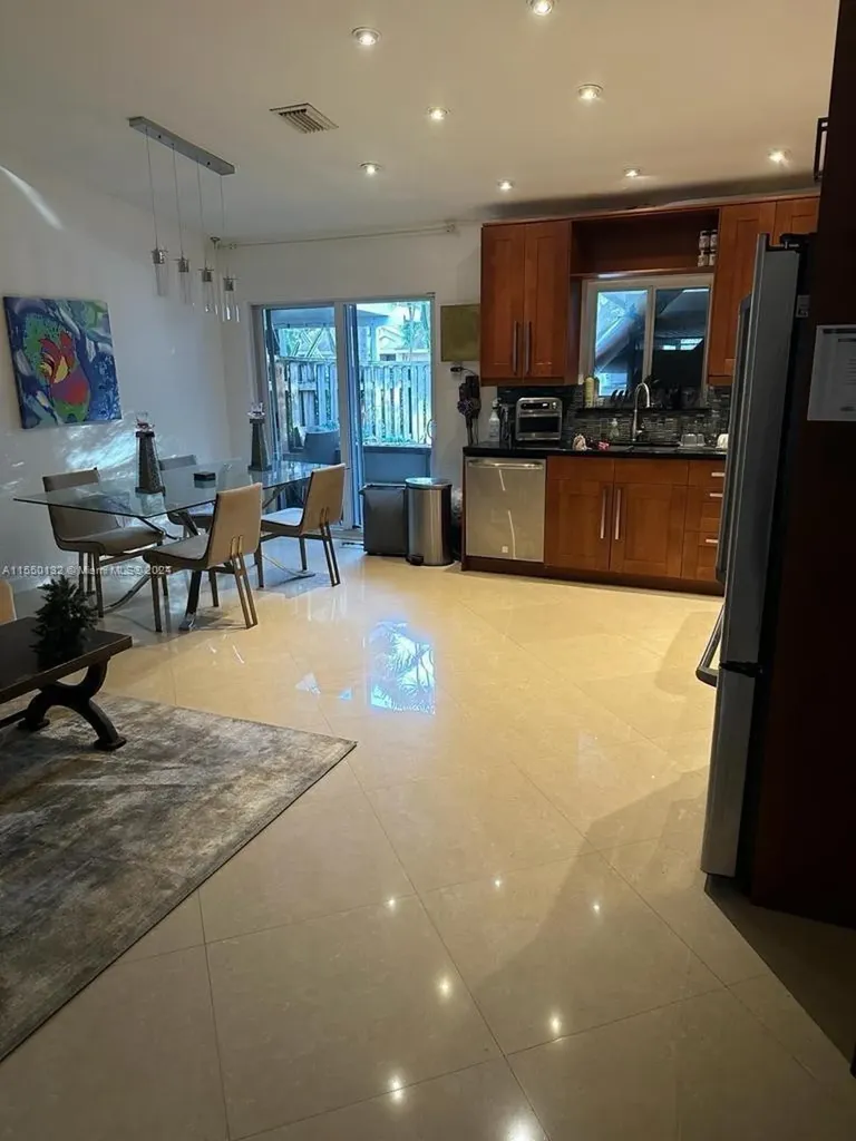 4920 SW 27th Avenue Fort Lauderdale FL 33312