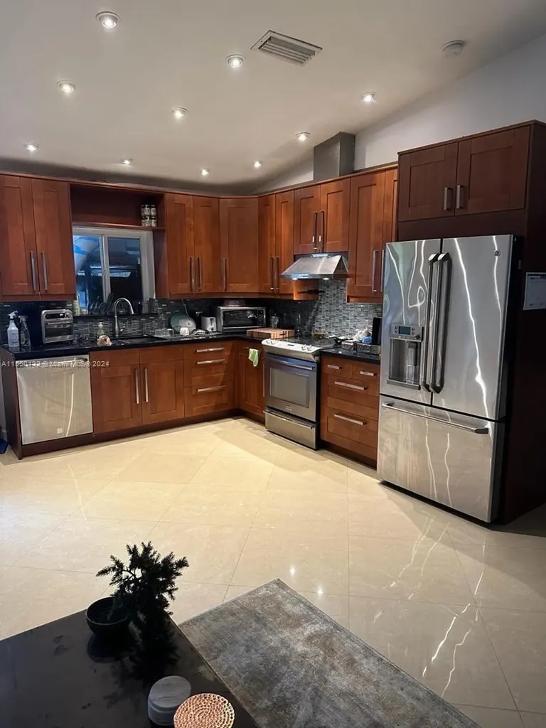 4920 SW 27th Avenue Fort Lauderdale FL 33312