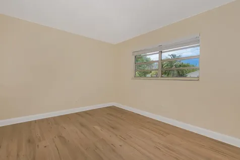 6560 SW 20th Street North Lauderdale FL 33068