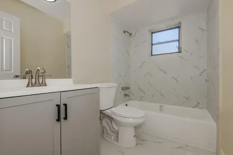 6560 SW 20th Street North Lauderdale FL 33068