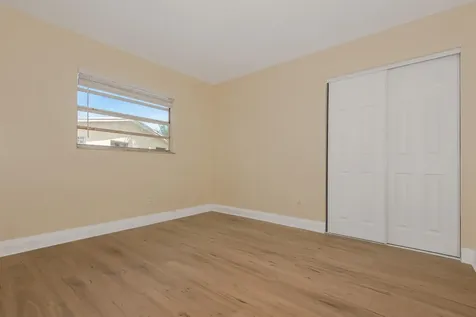 6560 SW 20th Street North Lauderdale FL 33068