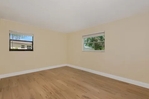 6560 SW 20th Street North Lauderdale FL 33068