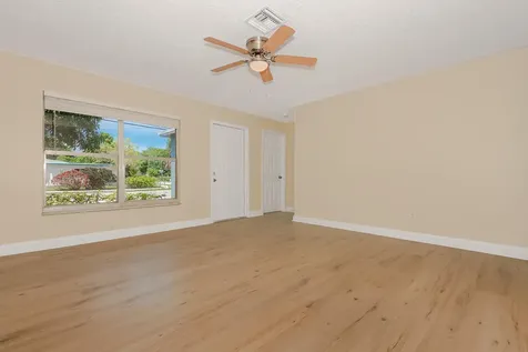 6560 SW 20th Street North Lauderdale FL 33068