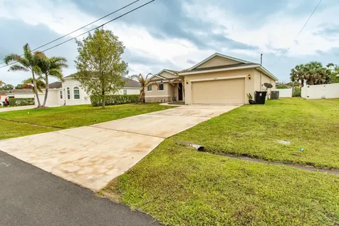 1244 SW Ermine Avenue Port St Lucie FL 34953