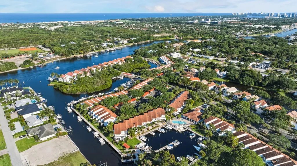 2359 Treasure Isle Drive Palm Beach Gardens FL 33410