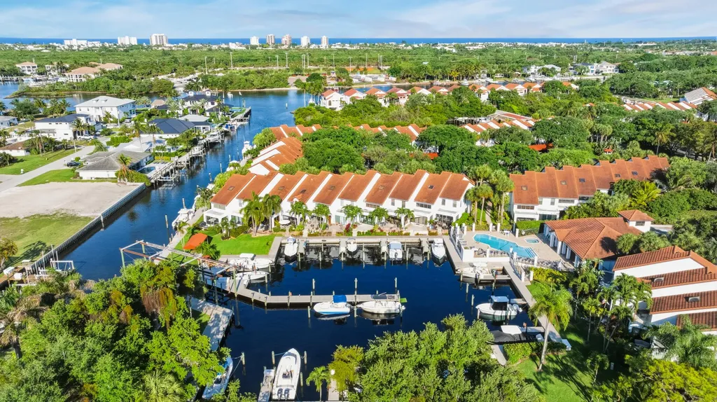 2359 Treasure Isle Drive Palm Beach Gardens FL 33410