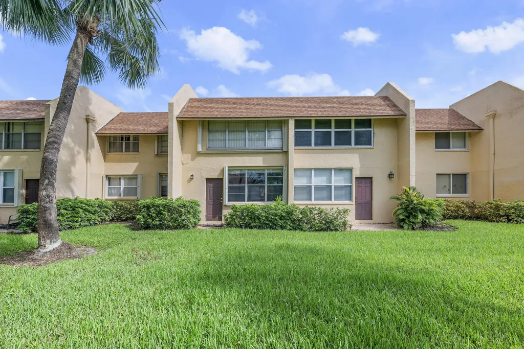 2865 SW 22nd Avenue Delray Beach FL 33445