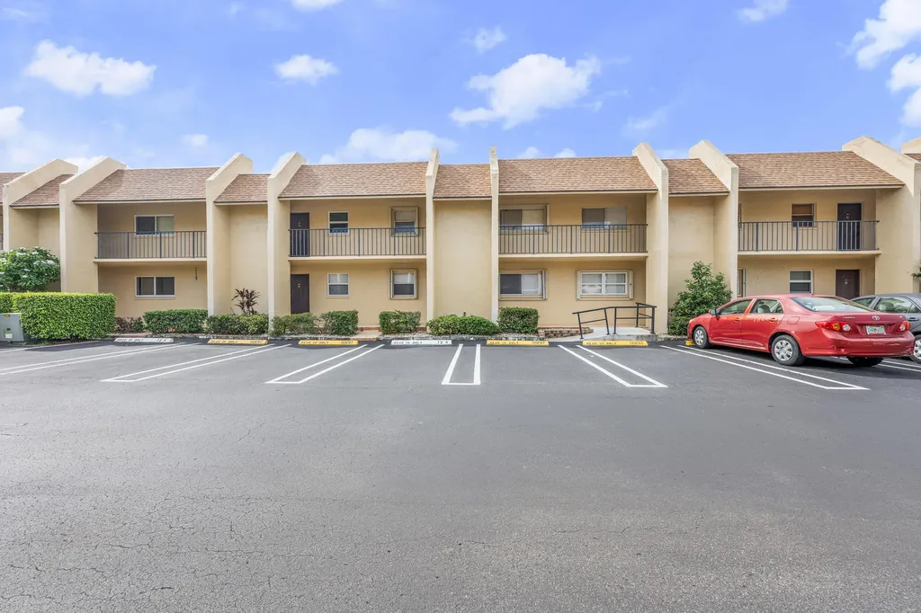 2865 SW 22nd Avenue Delray Beach FL 33445