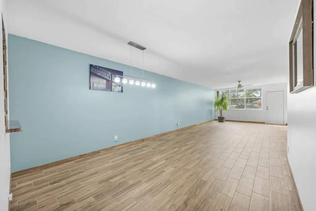 2865 SW 22nd Avenue Delray Beach FL 33445
