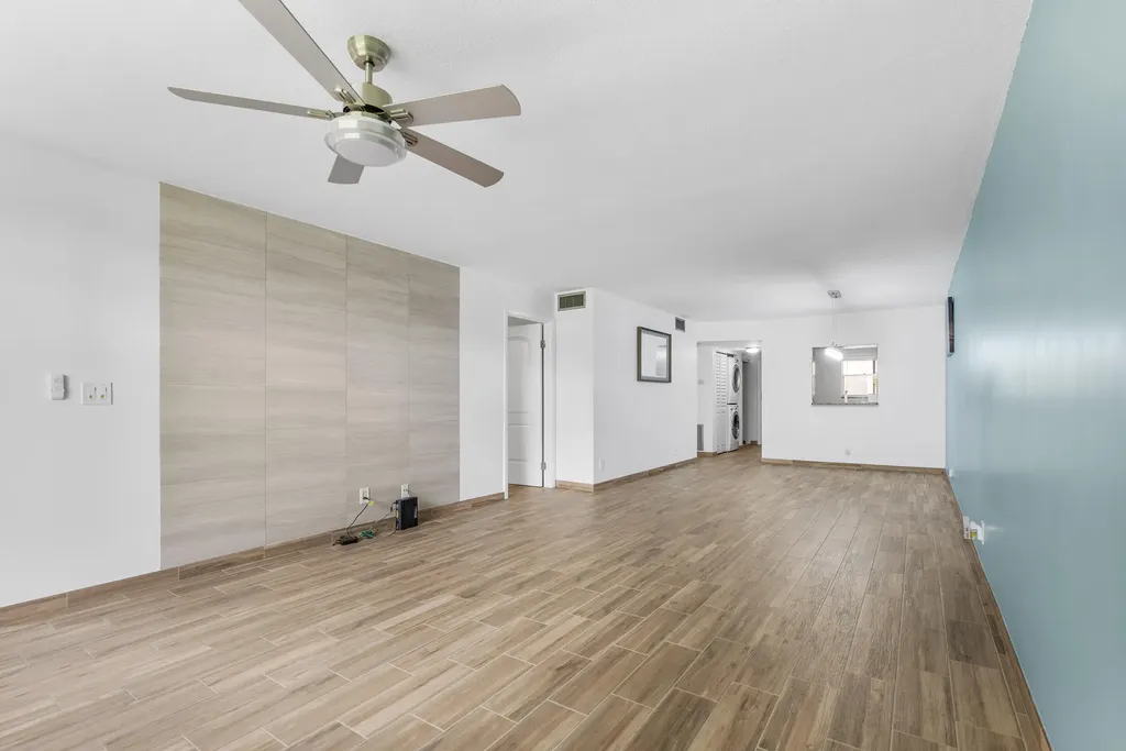 2865 SW 22nd Avenue Delray Beach FL 33445