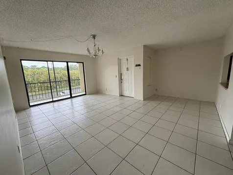 724 Sunny Pine Way Greenacres FL 33415