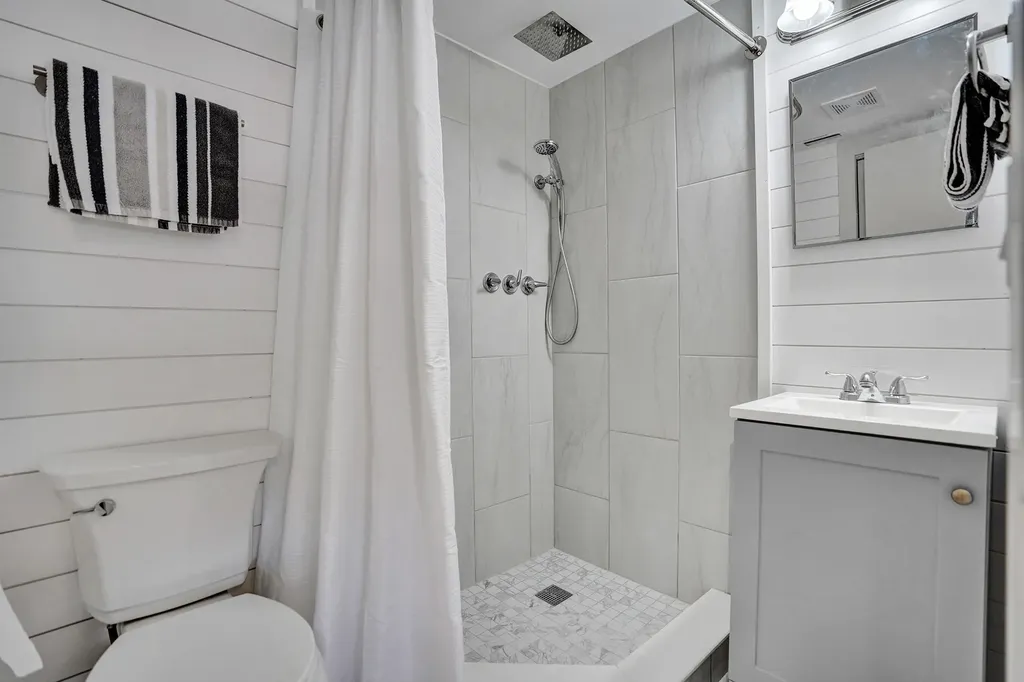 2820 SW 13th Street Delray Beach FL 33445