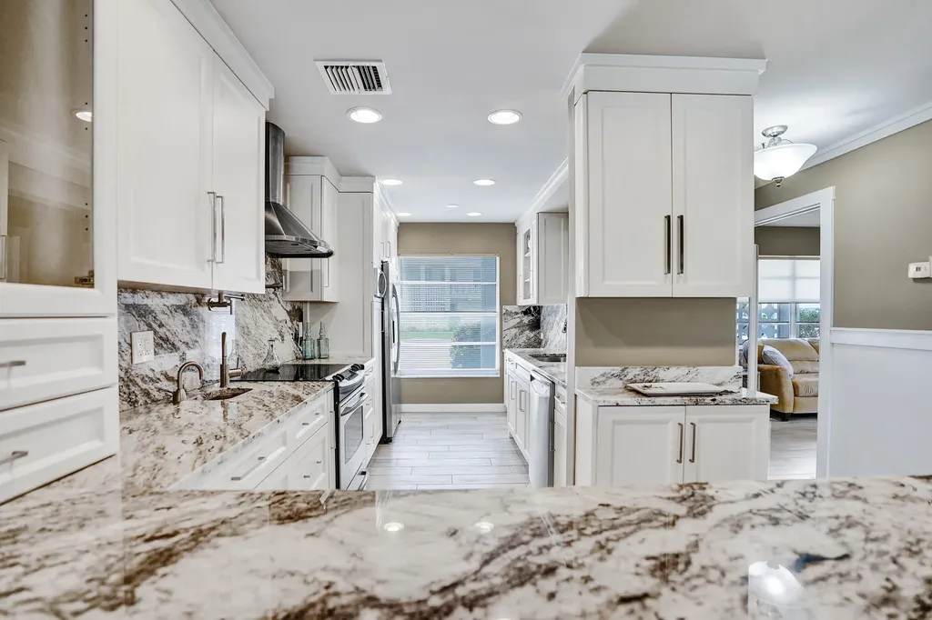 2820 SW 13th Street Delray Beach FL 33445