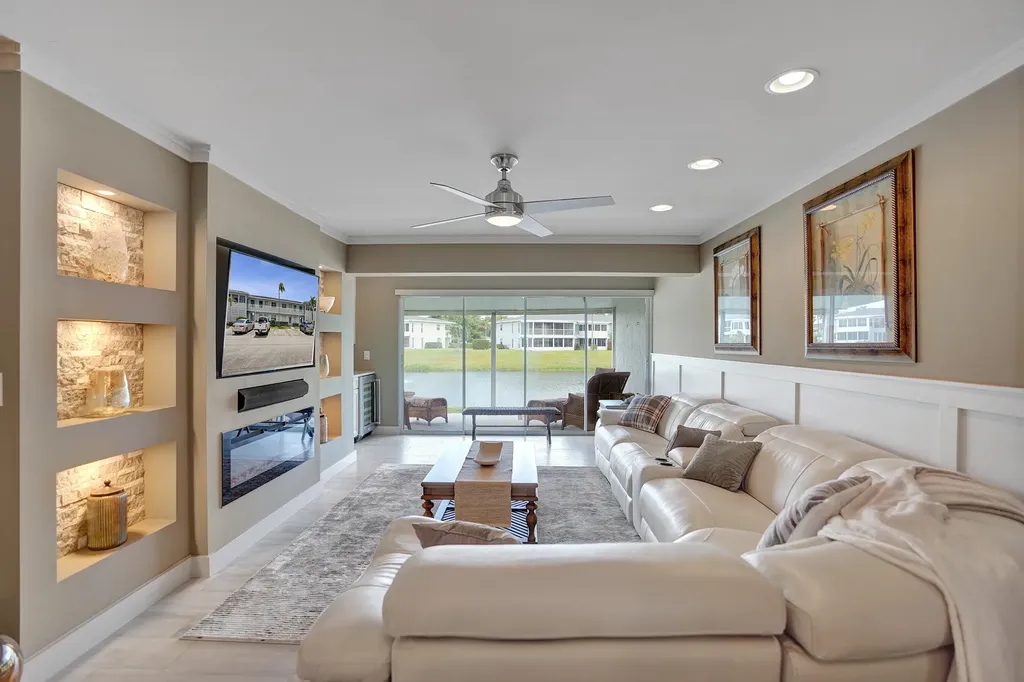 2820 SW 13th Street Delray Beach FL 33445