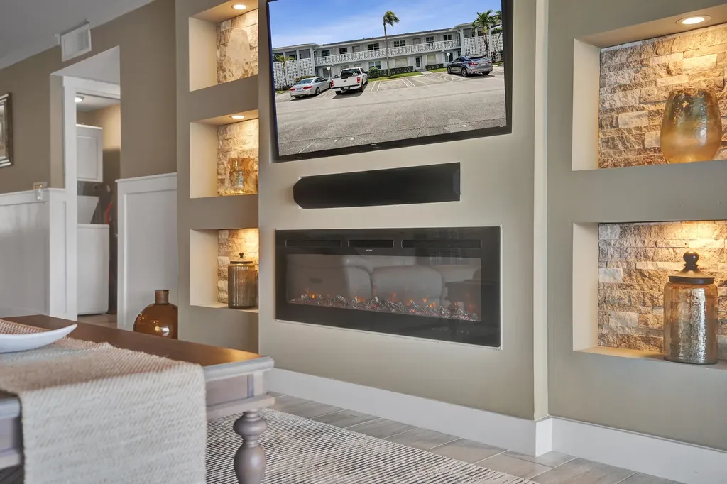 2820 SW 13th Street Delray Beach FL 33445