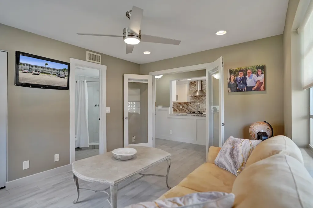 2820 SW 13th Street Delray Beach FL 33445