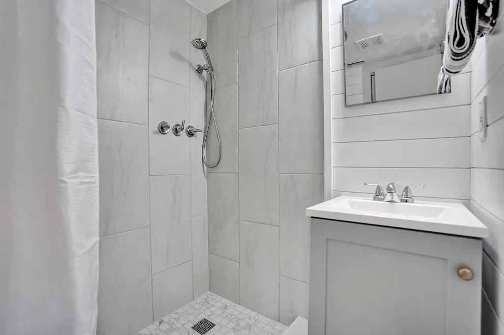 2820 SW 13th Street Delray Beach FL 33445