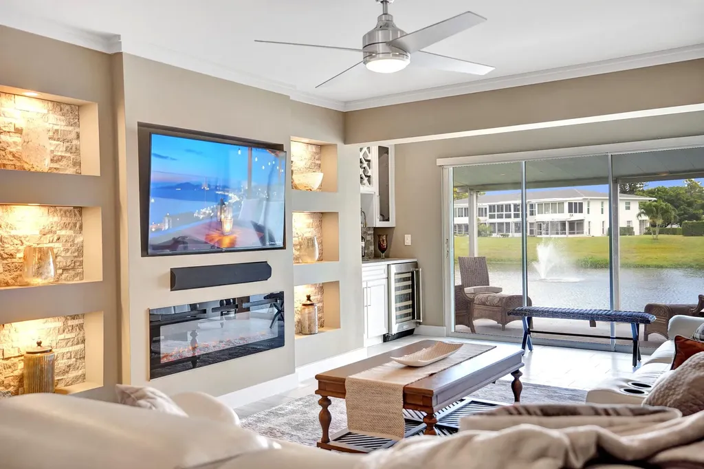 2820 SW 13th Street Delray Beach FL 33445