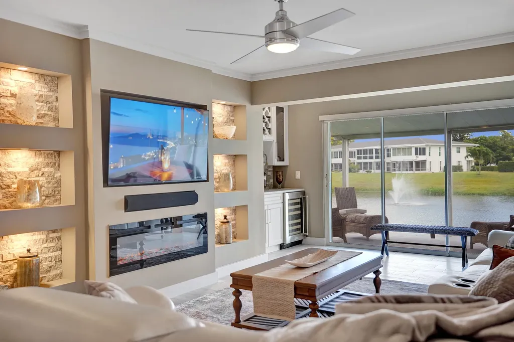 2820 SW 13th Street Delray Beach FL 33445