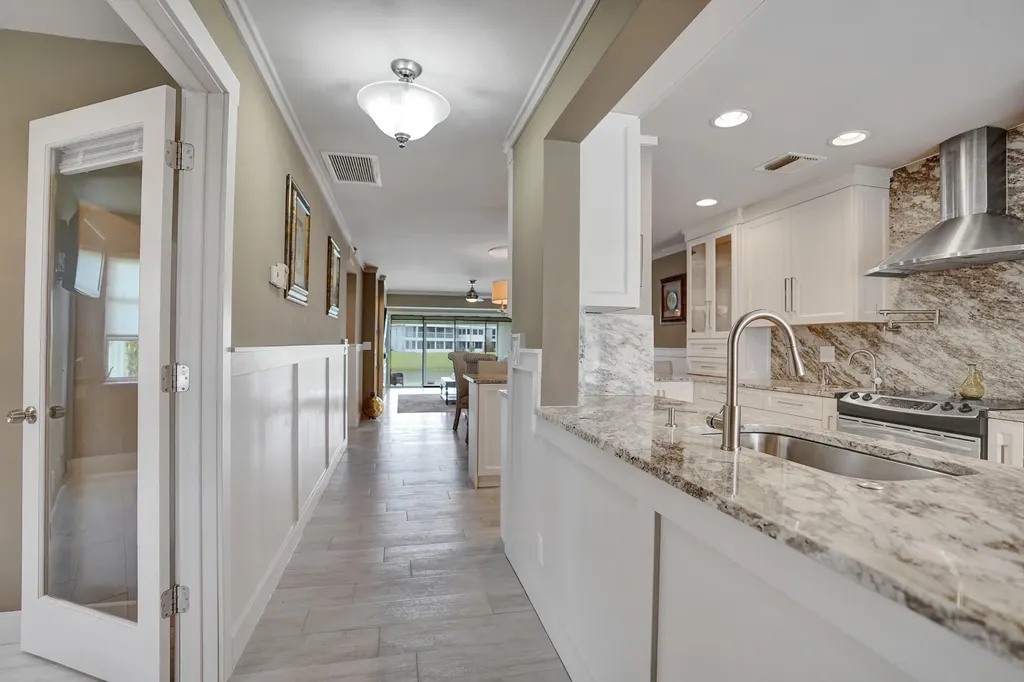 2820 SW 13th Street Delray Beach FL 33445
