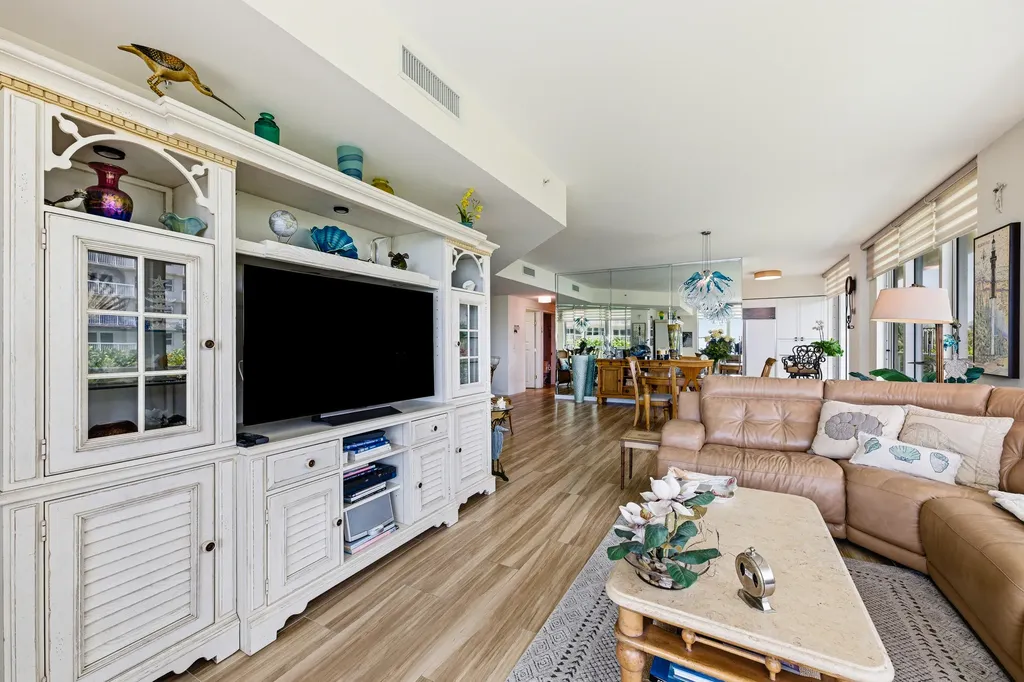 1063 Hillsboro Mile Hillsboro Beach FL 33062