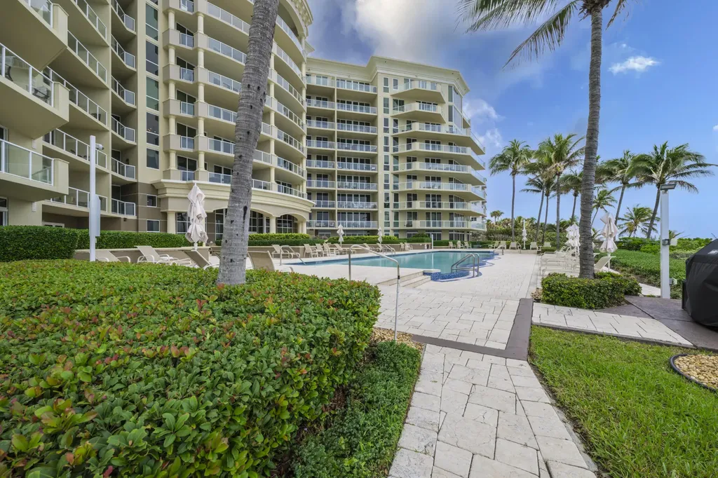 1063 Hillsboro Mile Hillsboro Beach FL 33062