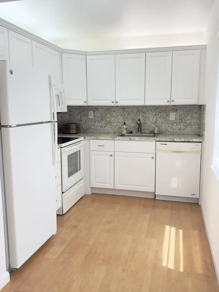 490 Normandy Delray Beach FL 33484