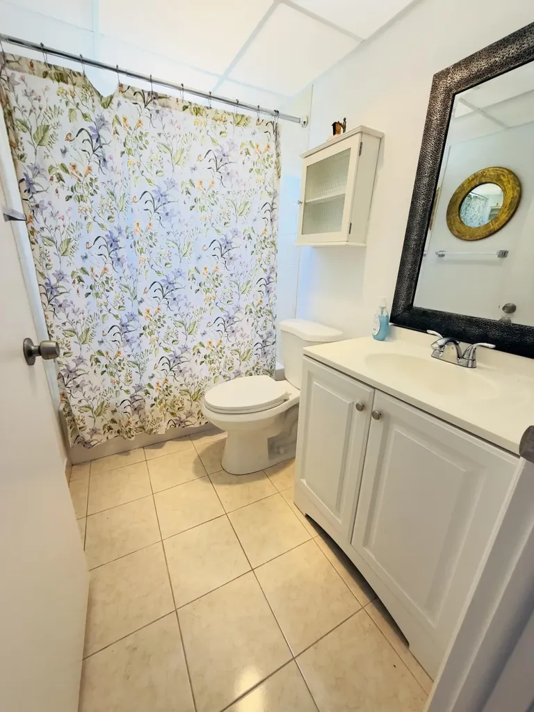490 Normandy Delray Beach FL 33484
