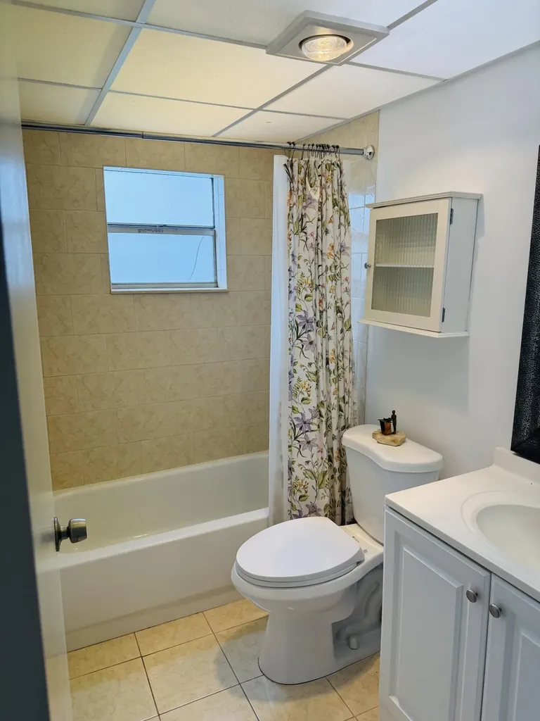 490 Normandy Delray Beach FL 33484