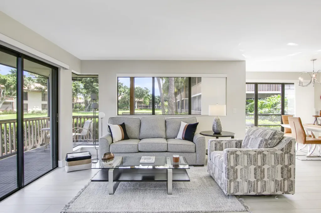 512 Brackenwood Place Palm Beach Gardens FL 33418
