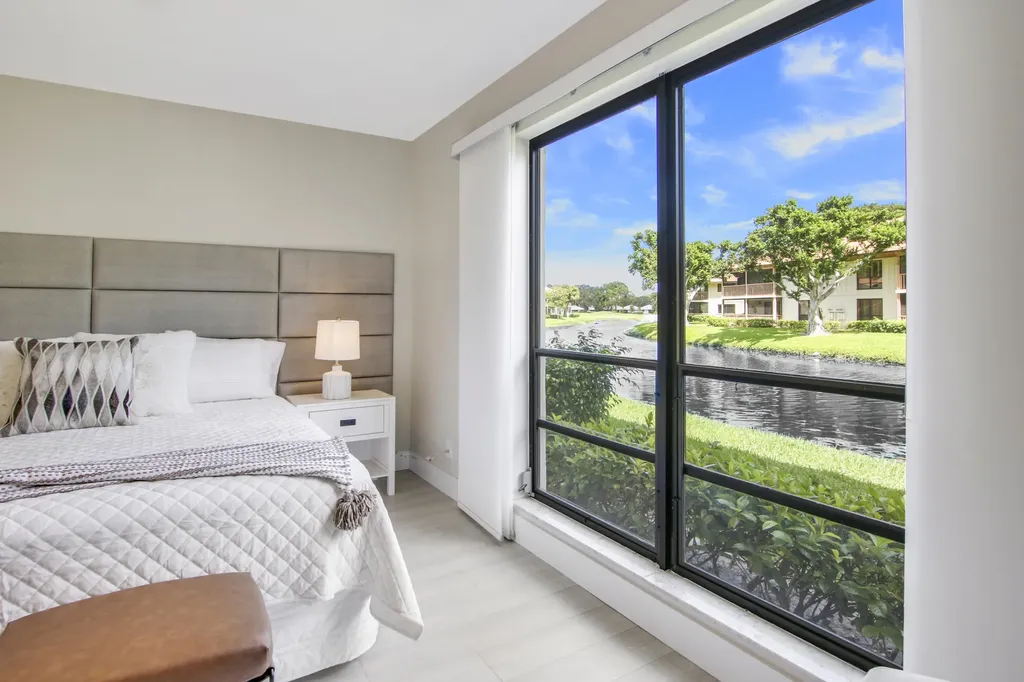 512 Brackenwood Place Palm Beach Gardens FL 33418