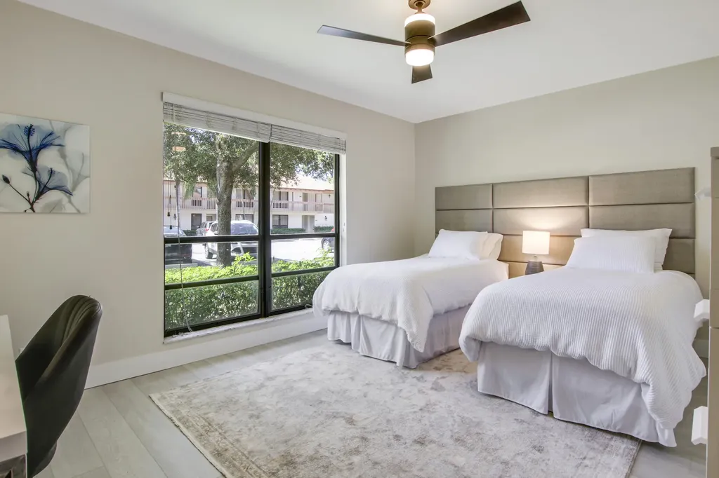 512 Brackenwood Place Palm Beach Gardens FL 33418