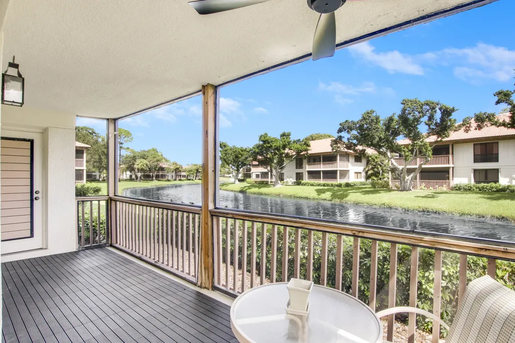 512 Brackenwood Place Palm Beach Gardens FL 33418