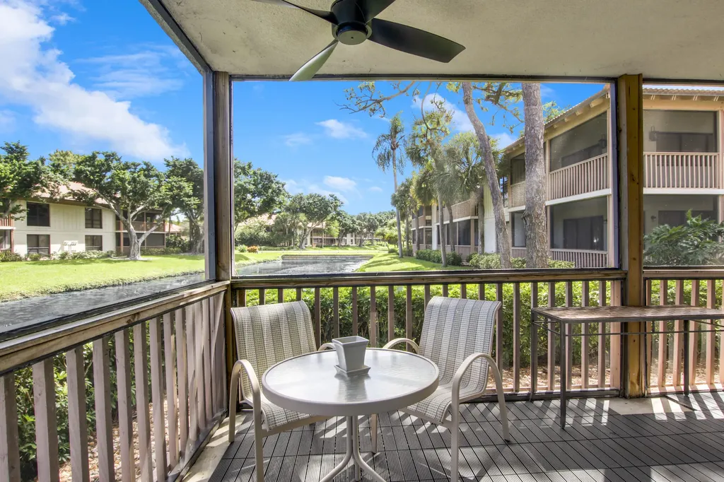 512 Brackenwood Place Palm Beach Gardens FL 33418
