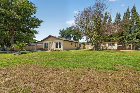 303 Lott Street Fort Pierce FL 34947
