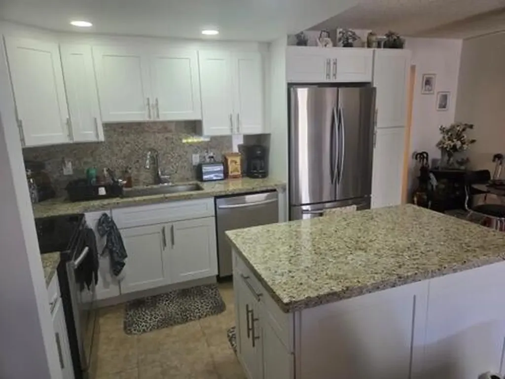 188 Grantham F Deerfield Beach FL 33442