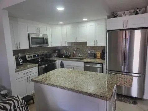 188 Grantham F Deerfield Beach FL 33442