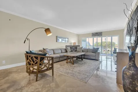 3050 NE 48th Court Lighthouse Point FL 33064