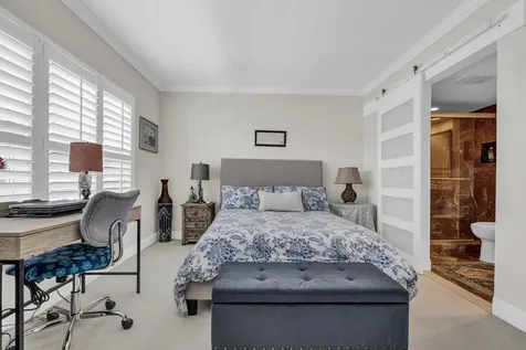 3050 NE 48th Court Lighthouse Point FL 33064