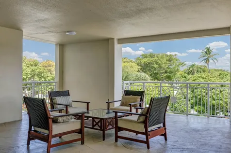 3050 NE 48th Court Lighthouse Point FL 33064